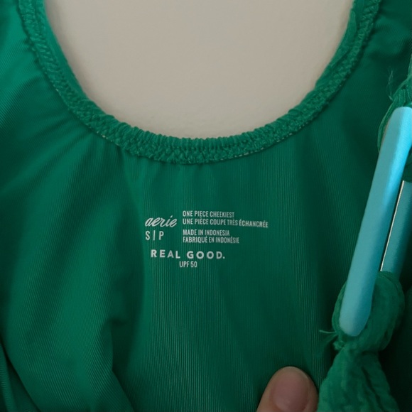 aerie green crinkle scoop one piece swim suit - Picture 3 of 5